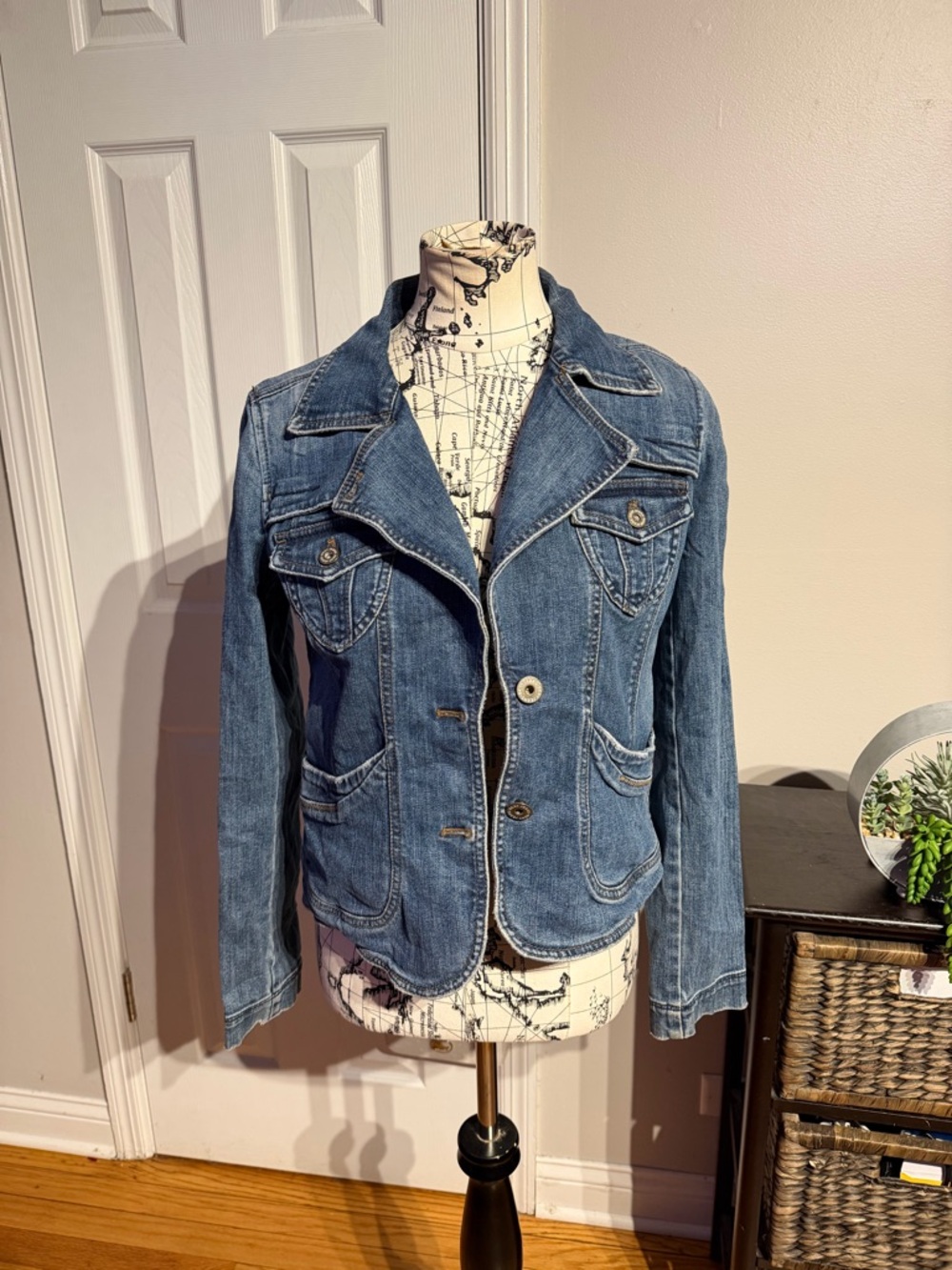 DKNY Vintage Cotton y2k blazer structured tailored Denim Jacket distressed M